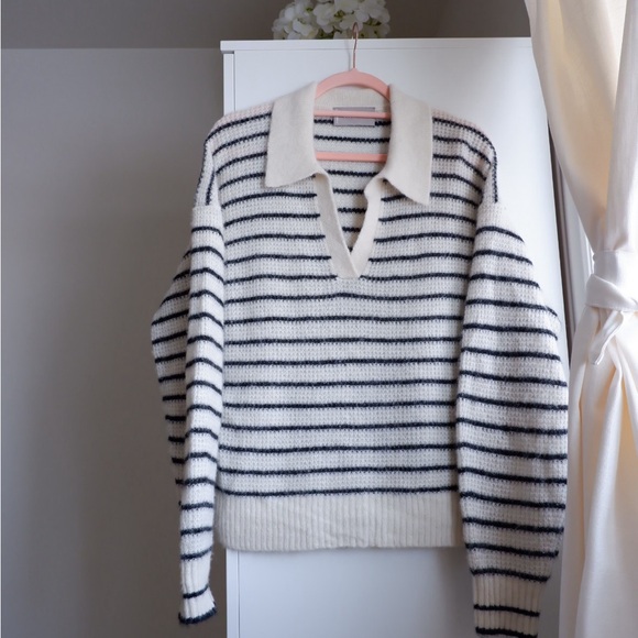 SOLD- EVERLANE Alpaca Knit Polo Sweater - Picture 3 of 8
